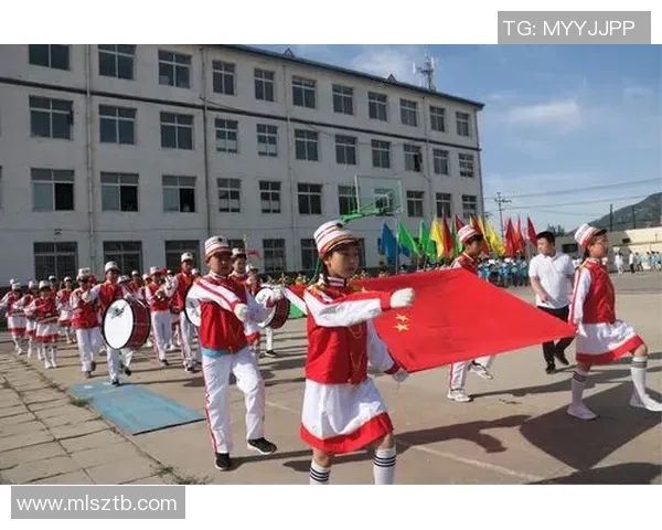 平四小学足球明星的成长之路与梦想追逐的精彩故事